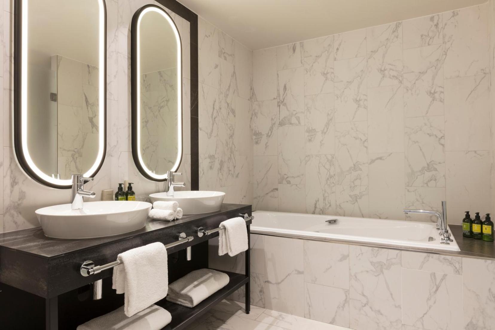 Quarto Superior Premium