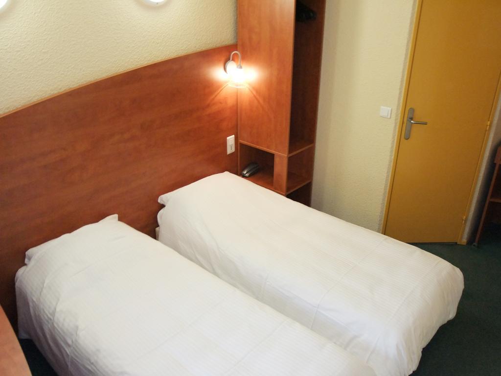 Tweepersoonskamer met 2 Aparte Bedden