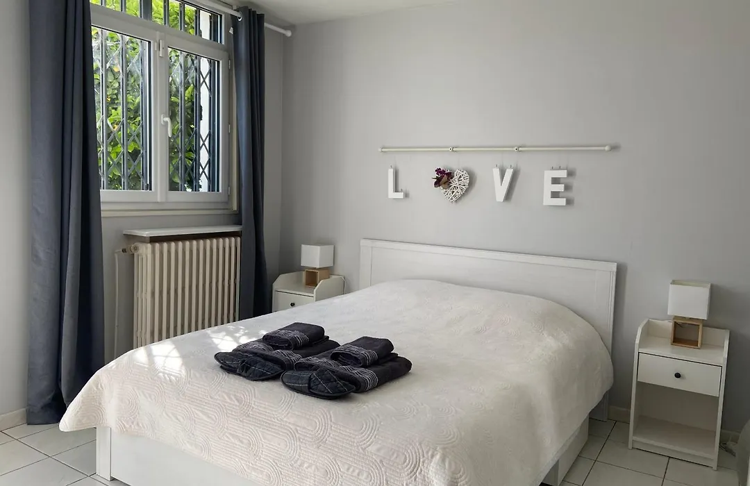 Sweet Home - 55m2 appartment, garden, swimming pool, parking-1