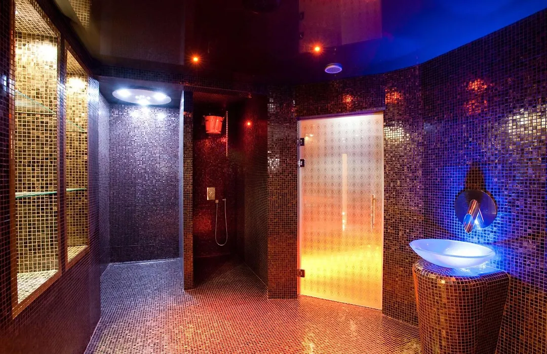 Hotel&Spa Le Grand Monarque, BW Premier Collection-1
