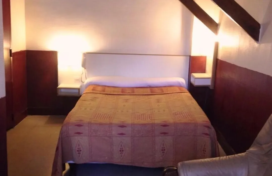 Hôtel du Pont Neuf-1