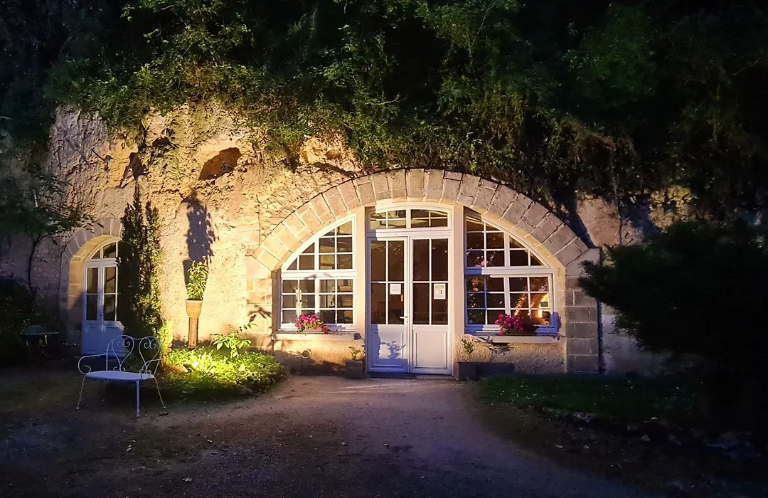 Chambres d'Hôtes Troglodytes Le Clos de L'Hermitage-1
