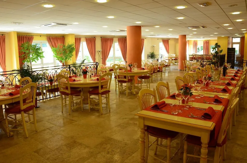 Hotel Omega-1
