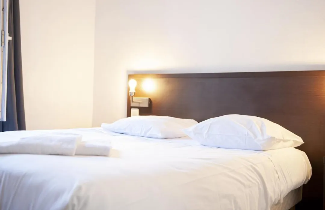 Untalented Hotel - Villette-1