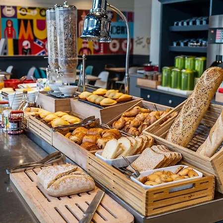 B&B Hotel Orleans Centre Foch-2
