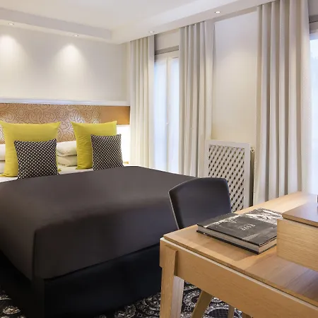 Hotel Elysees 8-2
