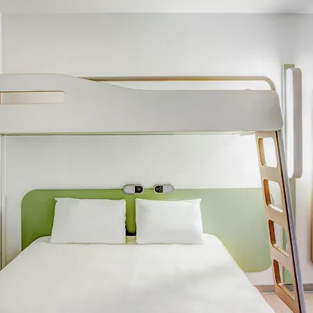 ibis Budget Caen Memorial-3
