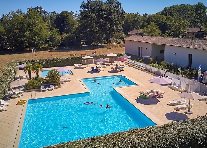 Residence Chateau De Salles