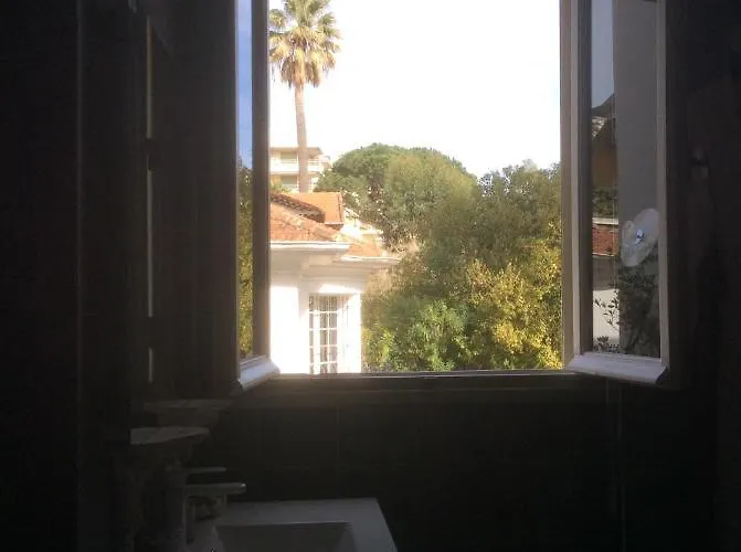 Santiago Bed and Breakfast Cannes