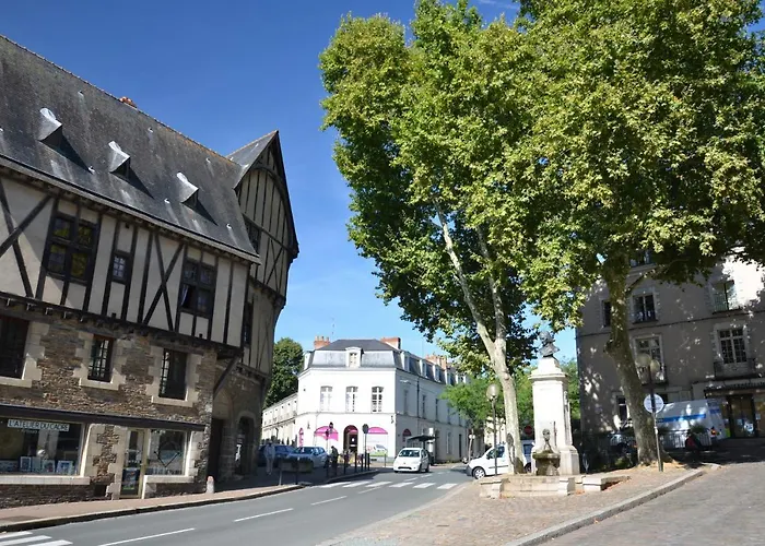 Les Augustins, Chambres D'Hotes, Quartier Historique, Accueil 2 Roues Angers