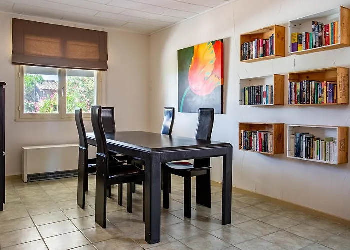 Villa Le Petit Viala à Capestang avec Piscine