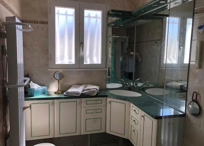 St Georges de Didonne, Maison bien équipée au calme Saint-Georges-de-Didonne Privée