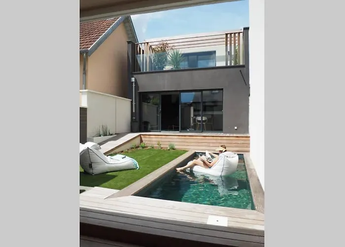 Le Clos des Jardins Dijon avec Piscine