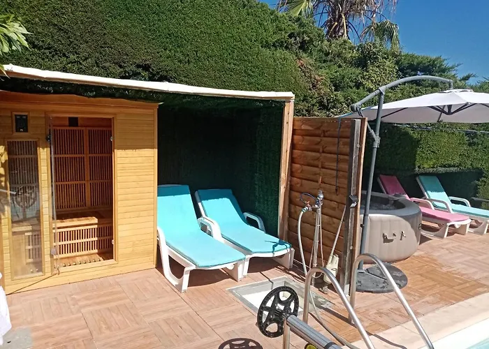 Maison de Vacances les Pins piscine chauffée Six-Fours-les-Plages avec Piscine