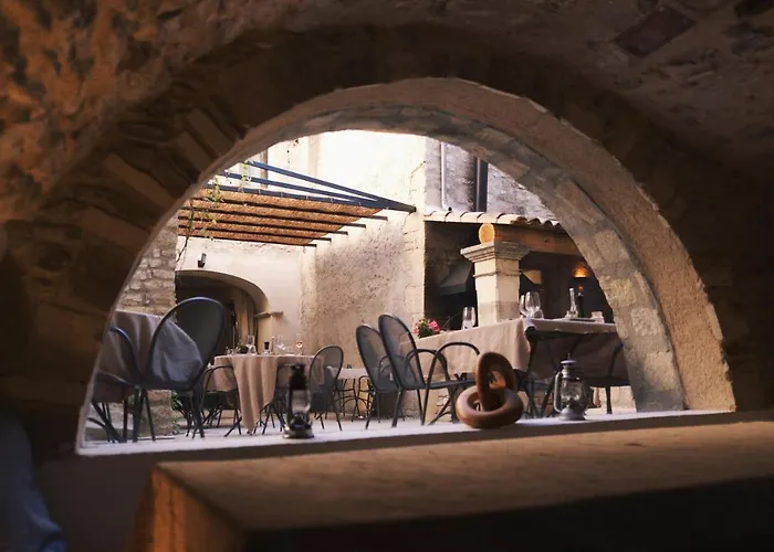 Hotels in Vaison-la-Romaine