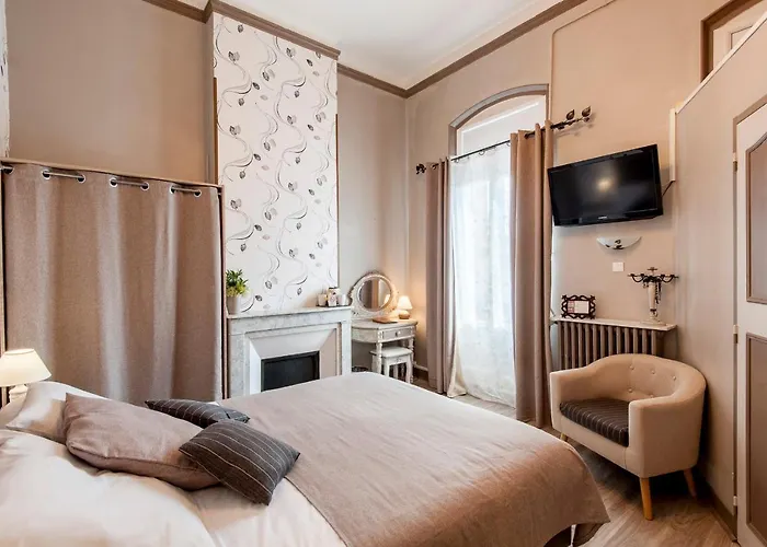 Hotel De Charme Le Provence Salon-de-Provence