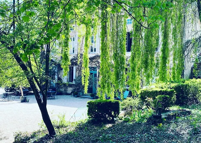 Les Chambres d'Hôtes du Bois Joli Semur-en-Auxois