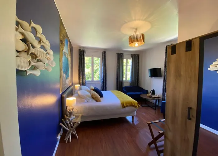 Manoir De La Marjolaine Bed and Breakfast Cabourg