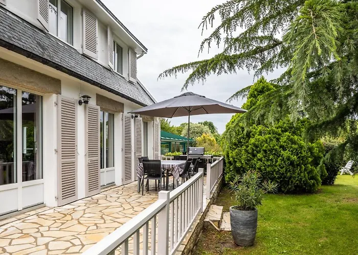 La Déferlante - Maison familiale à Cancale avec Piscine