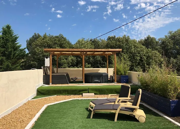 Gîte entièrement rénové au calme sur le thème de la terre Carpentras Privée