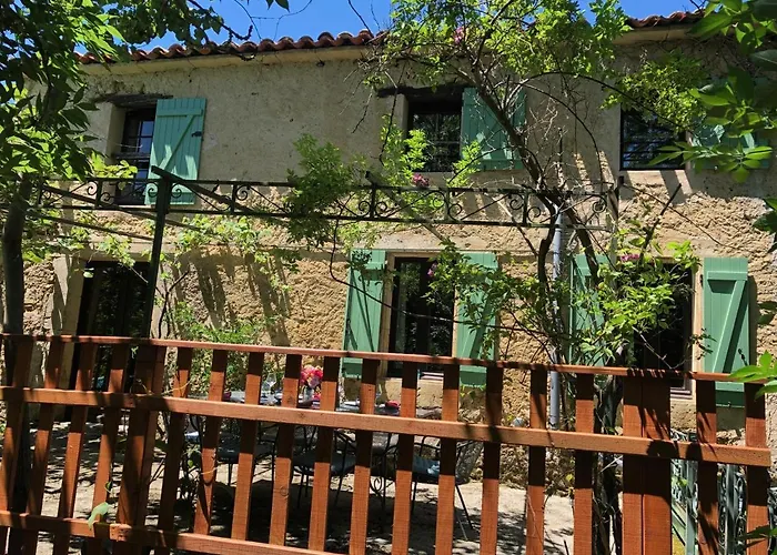Gites De Montcabirol Mirepoix  avec Piscine