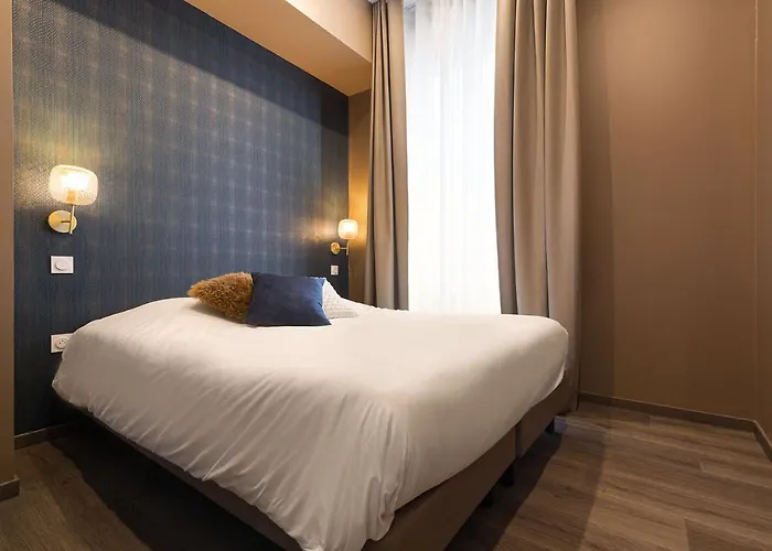 Legend Majestic - Parking Prive Gratuit- Climatisation - Gare - Centre Ville Mâcon