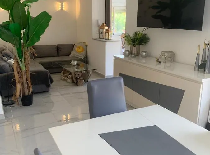 Magnifique villa avec piscine à Toulon avec Piscine