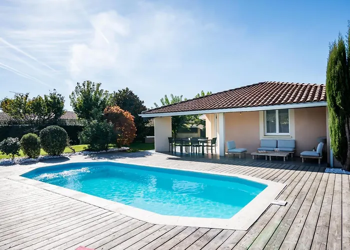 Frenchyhomes☆Villapiscine☆8Pers☆Centrebassin Biganos avec Piscine