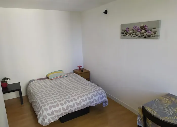 Chambre 14m² proche Saclay / Massy bus à 2' à pied Palaiseau
