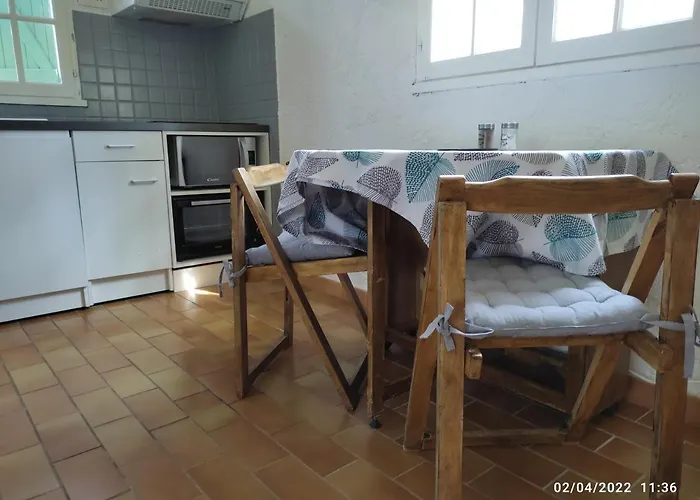 Villa Maison d'hôtes à Les Arcs-sur-Argens avec Piscine