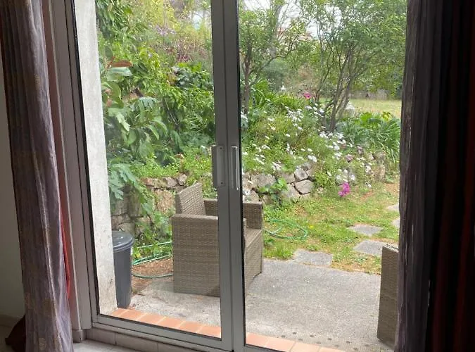 Chambre spacieuse indépendante dans villa plus parking privée Le Cannet
