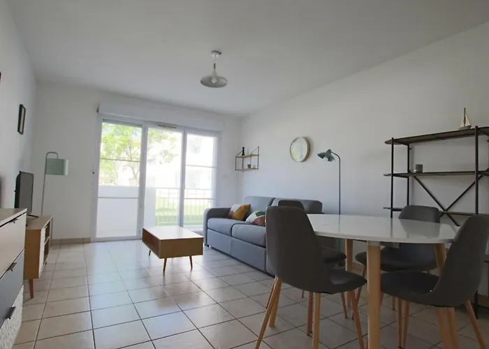 Apartment In A Private Residence With Swimming Pool Marennes  avec Piscine