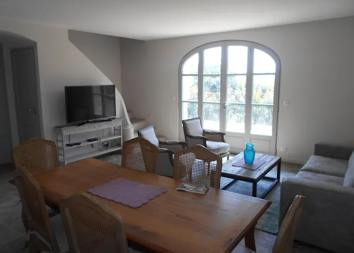 Villa L'Escaillon à La Colle-sur-Loup avec Piscine