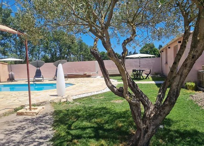 Villa Tylyan à Le Thor avec Piscine