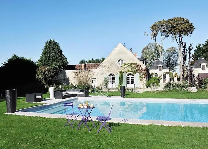 Le Clos des Aubrys Châteauroux avec Piscine
