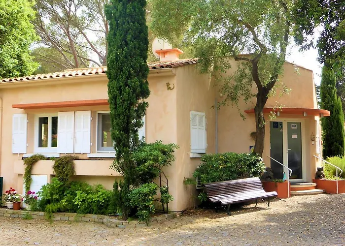 Athéna STUDIOS Saint Aygulf