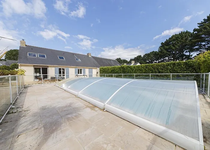 Maison moderne à Arzon avec piscine privée avec Piscine