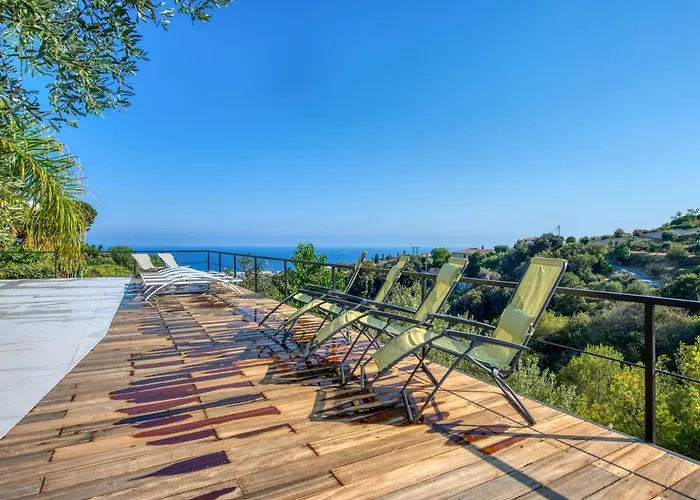 O privado Wonderful And Quiet Villa With Large Garden And Pool In Nice - Welkeys