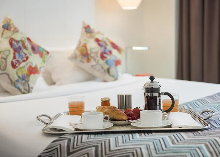 Hotel Le Placide Saint-Germain Des Pres Paris - um Hotel de 4 estrelas