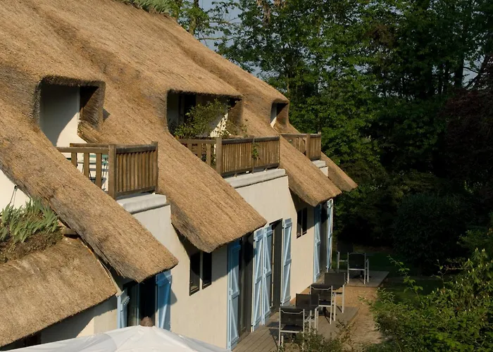 Campigny (Eure) Hotels