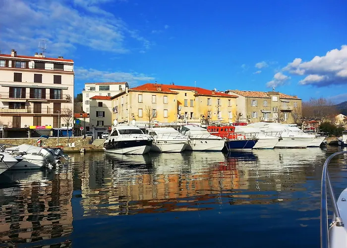 Adonis Saint Florent