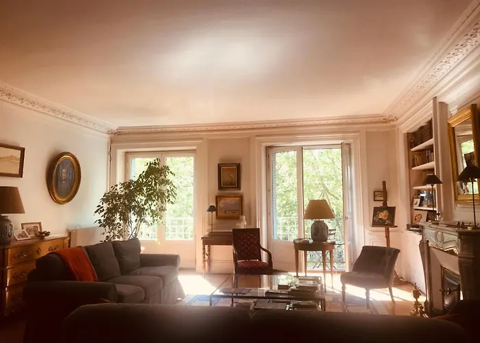 Berges Du Rhone/ Chambre Avec Balcon Lyon