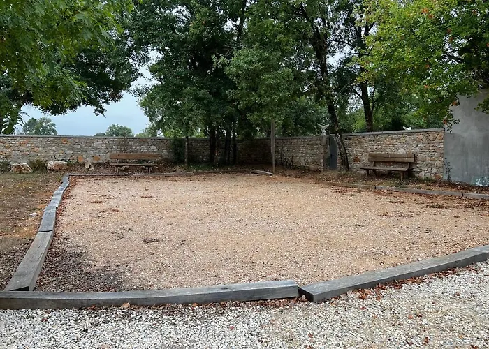 Saule Holiday Home In Residence With Swimming Pool Gramat avec Piscine