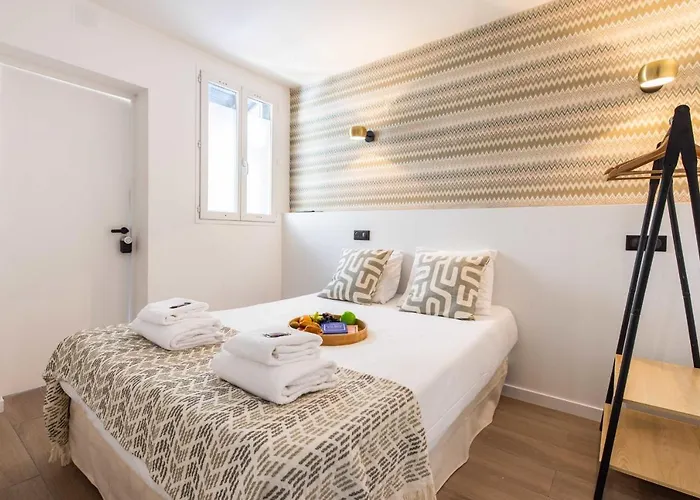 Cosy Bedroom - Tour Eiffel Champs De Mars 15B Paris