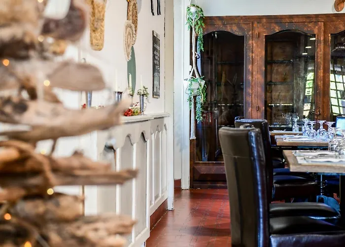 Logis Hotel & Restaurant Des Pyrenees Ousse