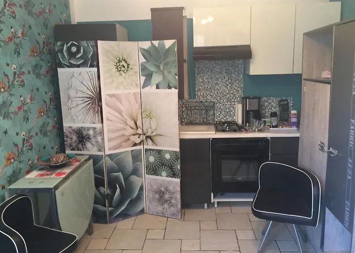 Studio A 15 Mn De Nimes Ville Romaine