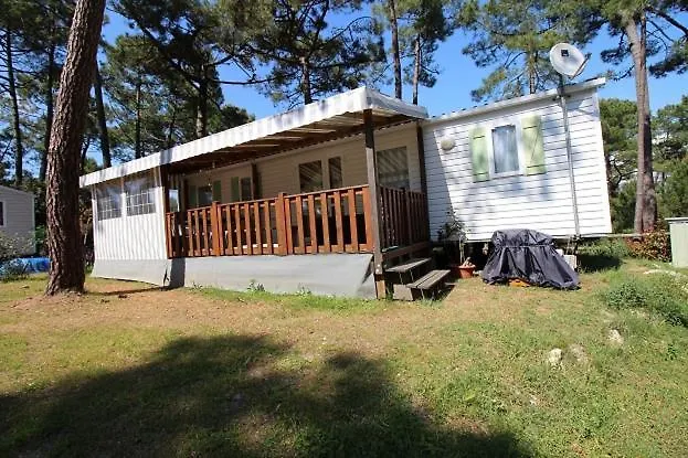 Mobile home 613 6 à 8 pers 44m2 tout équipé Les Mathes