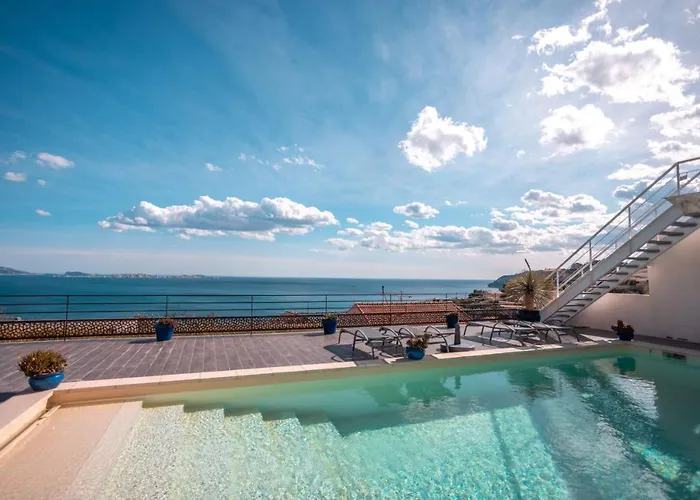 Les Suites Love 2 Spa Vue Mer Piscine Marseille