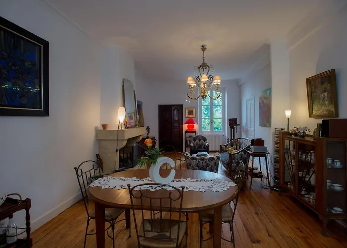 Bed and Breakfast D'Un Jardin A L'Autre Tarbes