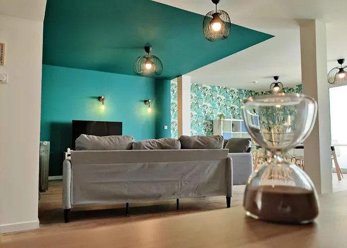 Chambre Crozon Avec Salle De Bains Privative Dans Une Residence Avec Salon Et Cuisine Partages Brest